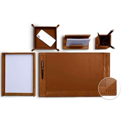 Leather Accessories Manufacturers in Delhi